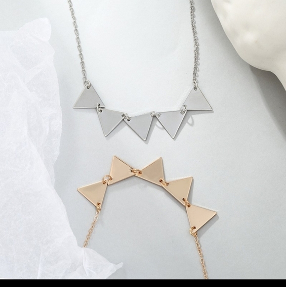 NEW Silver Triangle Chain Link Necklace - Picture 3 of 3